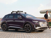 Audi propose actuellement des packs d'éclairage et de stationnement semi-automatique pour ses SUV électriques compacts e-tron et e-tron Sportback. (Source de l'image : Audi)