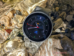 Le Galaxy Watch5 Pro est maintenant éligible pour sa première mise à jour majeure du système d'exploitation. (Source de l'image : Notebookcheck)