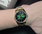 La dernière montre habillée abordable de Casio associe un cadran vert éclatant à une lunette cannelée