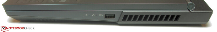 Côté droit : USB A 3.2 Gen 1.