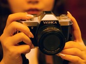 Le Yashica FX-D veut mélanger la sensation d'un appareil photo analogique avec le confort du numérique (Image source : Yashica)