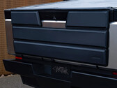 Le bouclier de hayon Cybertruck coûte 300 dollars (Source : Tesla)