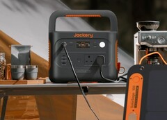 Jackery dévoile la centrale électrique Explorer 1000 v2 utilisant des batteries LFP et une charge contrôlée par l'IA. (Source de l'image : Jackery)