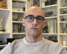 Les lunettes Halo AI de Brilliant Labs sont dotées d'un minuscule affichage tête haute microOLED de 0,2 pouce (Source de l'image : Brilliant Labs)