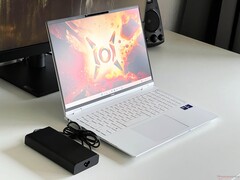Le MagicBook Pro 16 présenté ici devrait être rejoint par un modèle plus petit de 14 pouces. (Source de l'image : Notebookcheck)