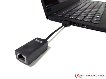ThinkPad Ethernet Extension Adapter Gen 2. Tout comme sur le X1 Carbon 2018.