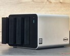 Le TerraMaster F4-425 Pro est doté d'un boîtier en aluminium de haute qualité.