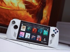 Asus ROG Ally modifié avec une batterie de 90Wh et une plaque arrière personnalisée imprimée en 3D, fonctionnant sous SteamOS et présentant une bibliothèque de jeux AAA et indépendants sur son écran d'accueil. (Source de l'image : Miner TechTips / YouTube)