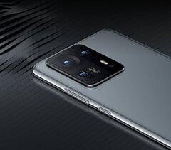 Le Mix 4 a été l&#039;un des premiers modèles grand public à intégrer une caméra sous l&#039;écran. (Source de l&#039;image : Xiaomi)