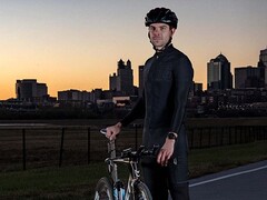 La version 15.19 de la bêta publique de Garmin est déployée sur les smartwatches Forerunner 945 LTE éligibles. (Source de l'image : Garmin)