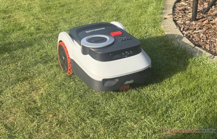 Le Navimow i210 LiDAR Pro en action