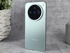 Le Vivo X200 FE est la version indienne du Vivo X200 Pro Mini (photo). (Source de l&#039;image : Notebookcheck)