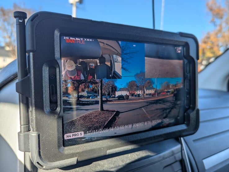 Le flux vidéo sur WiFi fonctionne très bien