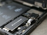 L'"iPhone USB" est maintenant mis aux enchères. (Source : Ken Pillonel via eBay)