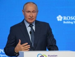 Poutine cherche à échanger du pétrole dans des devises autres que le dollar américain. (Image Source : CNBC)