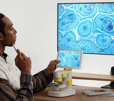 Le Darwin MX Pro est doté d'un système de partage d'écran Wi-Fi pour faciliter la visualisation des spécimens tout en utilisant les outils de cartographie et d'étude en temps réel. (Source de l'image : BeaverLab sur Kickstarter)