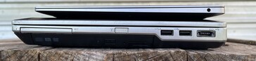 A droite : En haut - MacBook Air 2020 (MBA 2020) avec prise audio de 3,5 mm ; en bas - Dell Latitude E6430 avec ExpressCard, lecteur DVD amovible, commutateur WiFi, 2x USB-A 3.0 (5 Gbps), eSATA/USB-A 2.0