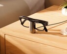Le socle de recharge pour lunettes Meta est idéal comme chargeur de bureau ou de chevet.