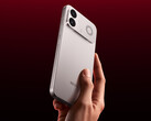 Le K90 Ultra sera commercialisé en Chine le 30 juin. Sur la photo : une image promotionnelle montrant l'arrière du téléphone.