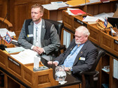 Les co-sponsors du projet de loi sur l'interdiction des VE (image : Matt Idler pour Cowboy State Daily)