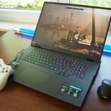 Revue de l'ordinateur portable Medion Erazer Beast 18 X1 : Comment la RTX 5080 se comporte-t-elle chez le géant du jeu ?
