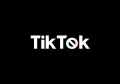 TikTok s&#039;oriente vers l&#039;IA pour sa stratégie de modération des contenus. (Source de l&#039;image : Visuals on Unsplash)