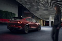 La Ford Mustang Mach-E GT 2024 peut accueillir cinq passagers. (Source de l'image : Ford)