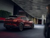 La Ford Mustang Mach-E GT 2024 peut accueillir cinq passagers. (Source de l'image : Ford)