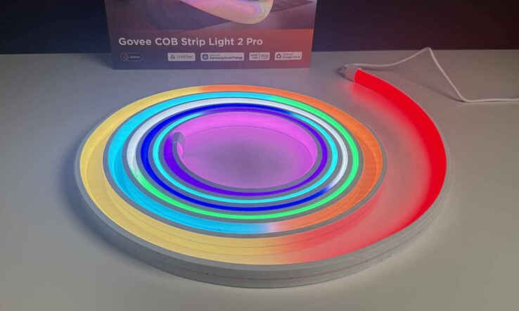 Test du Govee COB Strip Light 2 Pro (présenté ici encore enroulé)