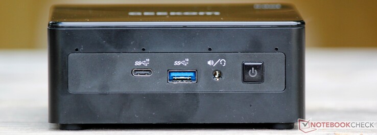 Face avant : quadruple réseau de microphones, USB-C 3.2 Gen 2, USB-A 3.2 Gen 2, prise audio combo, bouton d'alimentation