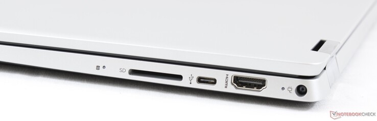 Côté droit : lecteur de carte SD, USB C 3.1 Gen. 1, HDMI, entrée secteur.