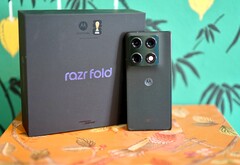 Le Razr Fold offre une grande autonomie de batterie et se distingue également dans d’autres domaines.