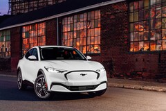 Les prix de la Mustang Mach-E ont baissé jusqu'à 4 000 dollars (image : Ford)