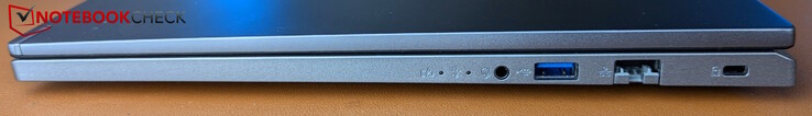 A droite : Prise audio combinée, USB-A 3.0, LAN, fente Kensington