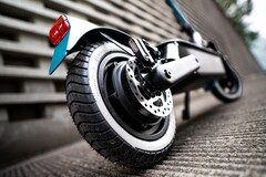 SoFlow a présenté deux nouvelles trottinettes électriques, dont la SO4 Pro Max 2