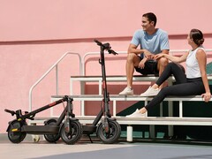 Le scooter électrique 5 Plus de Xiaomi (photo) est arrivé en France et en Italie. (Source de l&#039;image : Xiaomi)