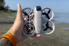 La DJI Neo est attendue pour le 5 septembre. (Source de l'image : enontheroad)