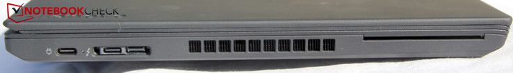 Côté droit : entrée secteur (USB C), port pour station d'accueil (Thunderbolt 3), lecteur de carte à puce.