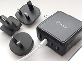 Chargeur USB BMX GaNSTA 140W avec adaptateurs AC mondiaux.