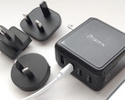 Chargeur USB BMX GaNSTA 140W avec adaptateurs AC mondiaux.