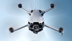 Le contenu des combos DJI Mini 5 Pro Fly More a fait l'objet d'une fuite dans des images officielles. (Source de l'image : @quadro-news, édité)