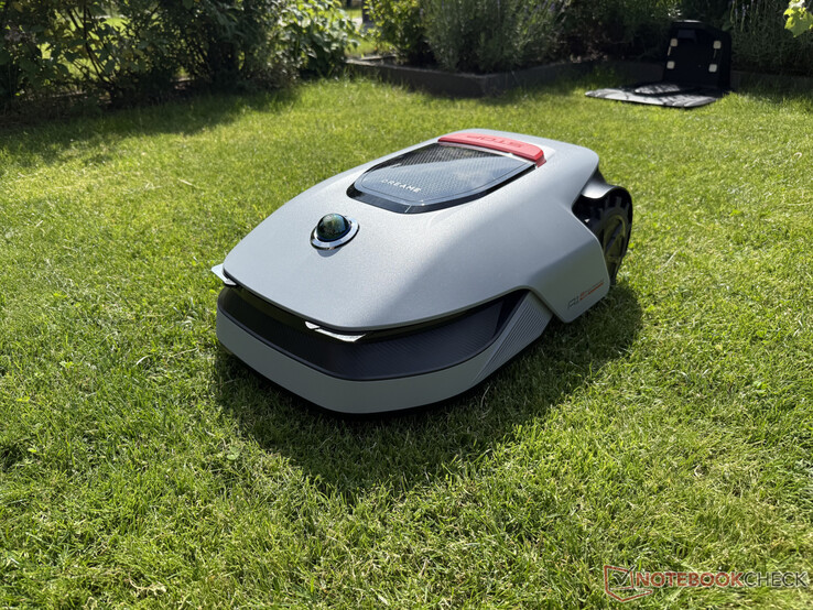 Test de la tondeuse robot Dreame A1 Pro