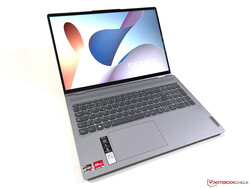 Revue de presse : Lenovo IdeaPad Flex 5 16 G8. Appareil d'examen fourni par :