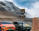 Modèle X et Modèle Y au camp de base du Mont Everest (image : Tesla)