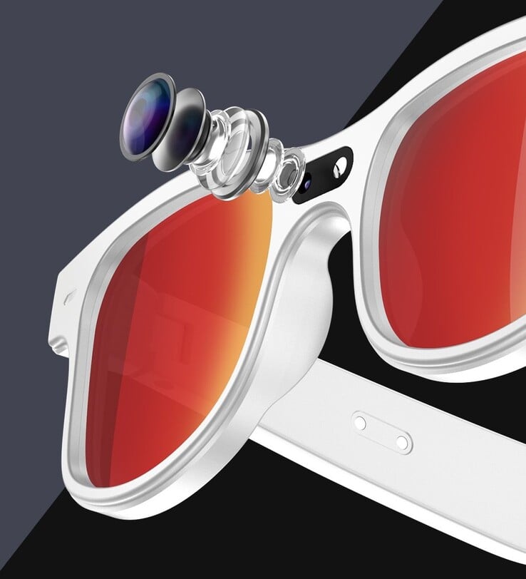 L'appareil photo central de 8 mégapixels. (Source de l'image : Rollme)