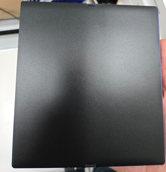 Galaxy Écran Z Fold 7 (source d'image : @Jukanlosreve sur X)