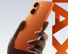 Le Turbo 5 Max sera proposé dans un coloris orange semblable à celui de l'iPhone 17 Pro. Photo : une photo promotionnelle montrant le dos du modèle Sunshine Orange. (Source de l'image : Redmi)