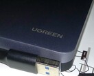 Boîtier de disque dur UGREEN USB C 2,5'' et câble USB (Source : propre)