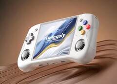 La console de jeu rétro Helegaly Action Pi devrait voir le jour le 5 juillet 2025. (Source de l&#039;image : Computer Base DE)