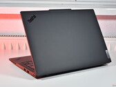 Le processeur Ryzen 9 permet à ce ThinkPad Lenovo de se démarquer : La station de travail mobile compacte offre la meilleure performance du processeur de tous les portables ThinkPad de 14 pouces (photo) : Lenovo ThinkPad P14s Gen 6 AMD (source de l'image : Benjamin Herzig)